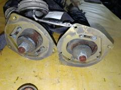 Стойка амортизатора на Nissan Serena CC25 MR20DE Фото 2