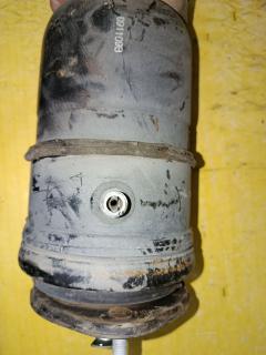 Стойка амортизатора 48020-50260 на Lexus Ls600h UVF45 2UR-FSE Фото 5