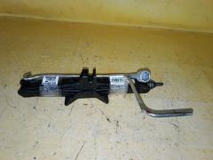 Домкрат на Toyota Succeed NCP160V