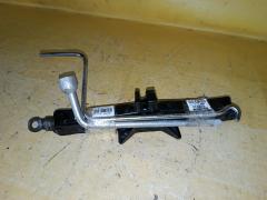 Домкрат на Toyota Succeed NCP160V Фото 2