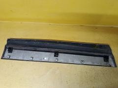 Молдинг на дверь 82871-1JB0A, 82870-1JB0A, 80971-1JB0A, 80870-1JB0A на Nissan Elgrand TE52 Фото 5