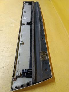 Молдинг на дверь 82871-1JB0A, 82870-1JB0A, 80971-1JB0A, 80870-1JB0A на Nissan Elgrand TE52 Фото 6