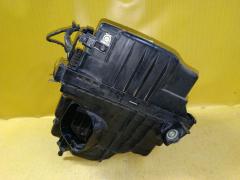Корпус воздушного фильтра на Nissan Serena C26 MR20DD Фото 3