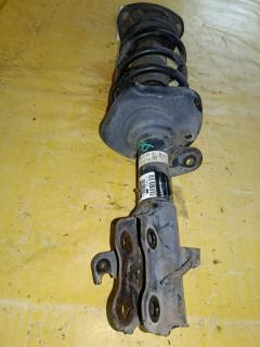 Стойка амортизатора на Honda Stepwgn RK5 R20A Фото 4