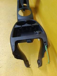 Подлокотник на Honda Fit GD1 Фото 3