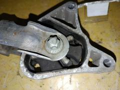 Подушка двигателя на Mercedes-Benz B-Class T246.242 270.910 Фото 2
