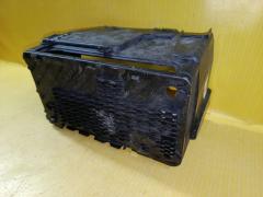 Подставка под аккумулятор A2465410105 на Mercedes-Benz B-Class T246.242 Фото 4