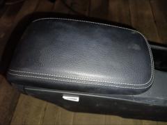 Подлокотник на Mercedes-Benz B-Class T246.242 Фото 3