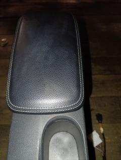 Подлокотник на Mercedes-Benz B-Class T246.242 Фото 4