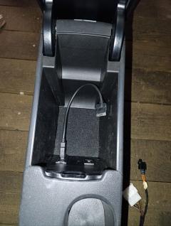 Подлокотник на Mercedes-Benz B-Class T246.242 Фото 5