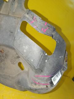 Подкрылок 53875-12440 на Toyota Corolla Fielder NZE141G 1NZ-FE Фото 4