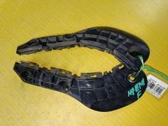 Крепление бампера на Toyota Corolla Fielder NZE141G 52115-12440  52116-12400, Переднее расположение