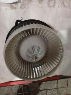 Мотор печки на Honda Elysion RR1 Фото 3