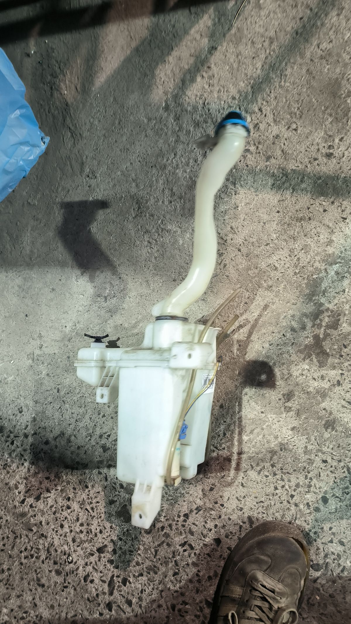 Бачок омывателя 38400-71L1, 38450-71L10 на Suzuki Swift ZC72S Фото 4