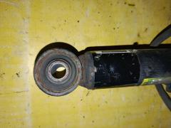 Стойка амортизатора 48520-30272 на Toyota Crown GRS200 4GR-FSE Фото 4