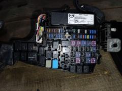 Блок предохранителей на Mazda Atenza GJ2FW SH-VPTR Фото 6
