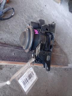 Подушка двигателя 12305-21450 на Toyota Aqua NHP10 1NZ-FXE Фото 3