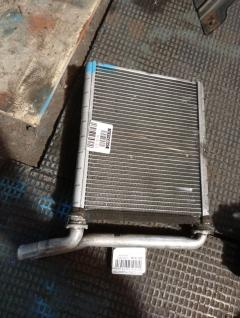 Радиатор печки 87107-42170 на Toyota Corolla Fielder NZE141G 1NZ-FE Фото 3