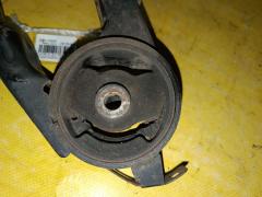Подушка двигателя на Toyota Vitz SCP10 1SZ-FE Фото 5