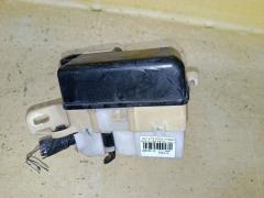 Блок предохранителей 82741-52010 на Toyota Vitz SCP10 1SZ-FE Фото 3