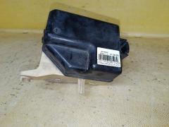 Блок предохранителей 82741-52010 на Toyota Vitz SCP10 1SZ-FE Фото 4