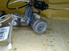 Замок зажигания 69570-12180 на Toyota Vitz SCP10 Фото 3