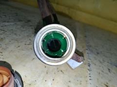 Крышка топливного бака 77310-35070, 77310-48010 на Toyota Corolla Spacio NZE121N Фото 2