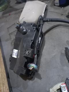 Блок предохранителей на Mazda Atenza GG3S L3 Фото 9