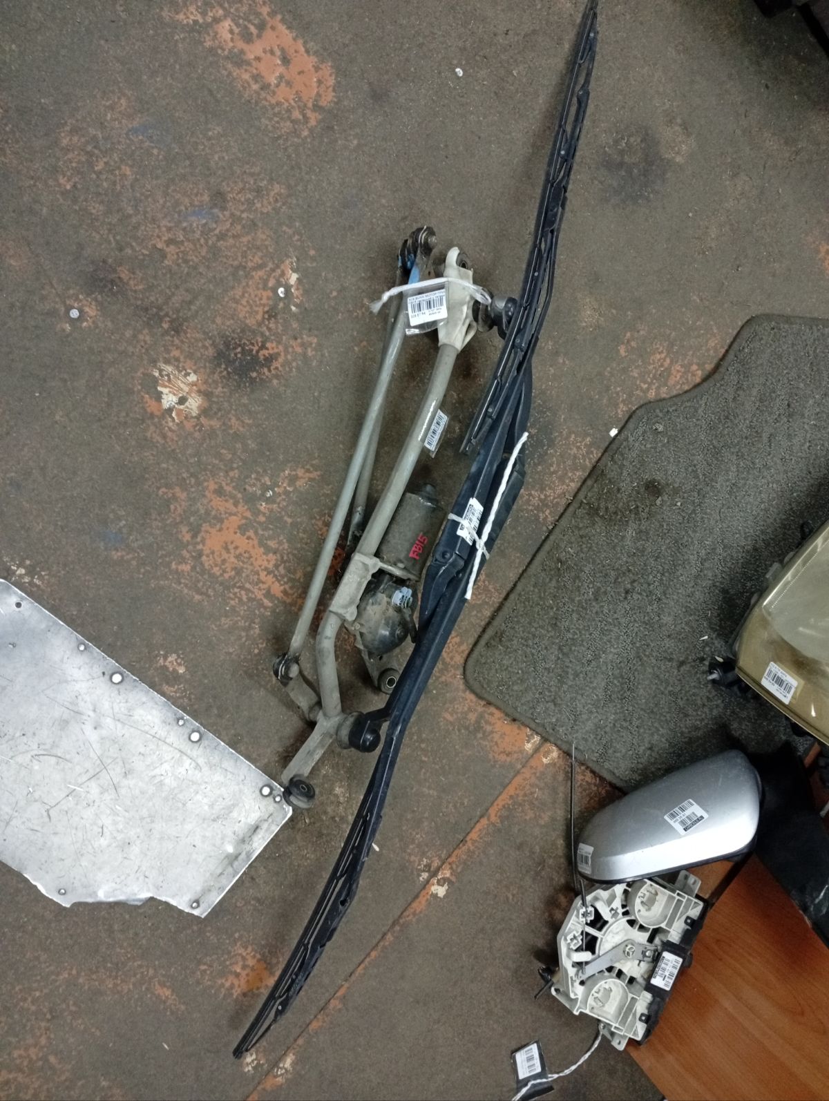 Мотор привода дворников на Nissan Sunny FB15 Фото 6