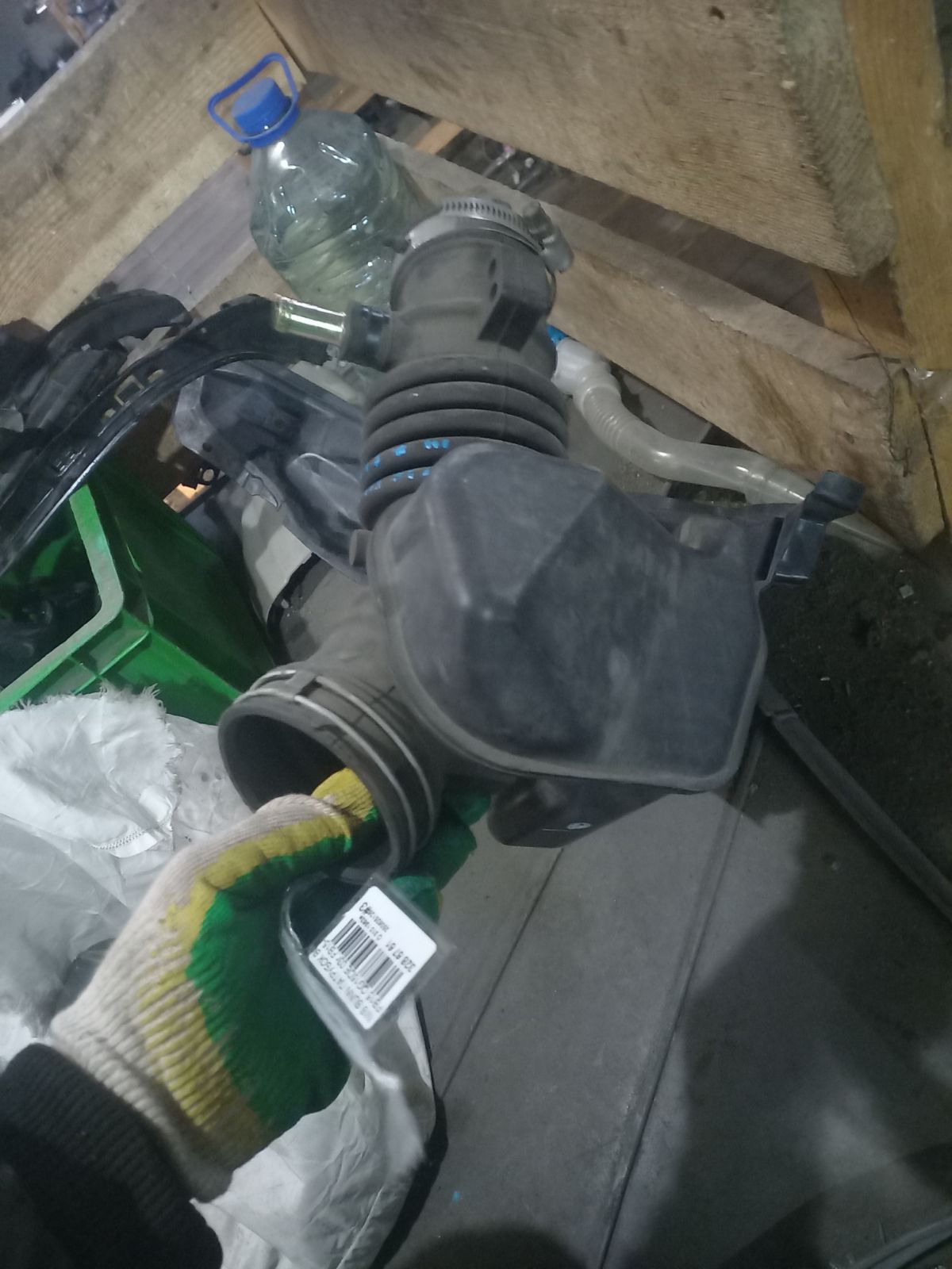 Патрубок воздушн.фильтра на Nissan Sunny FB15 QG15DE Фото 5