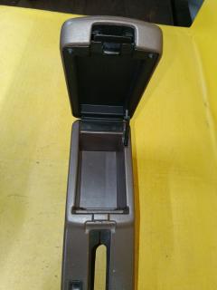 Подлокотник 96911-0M010, 96941-0M000, 96910-0M000 на Nissan Presea R11 Фото 4