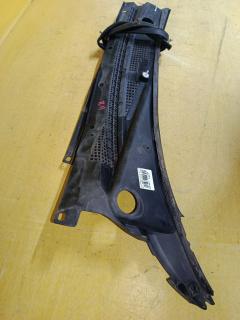 Решетка под лобовое стекло 66862-40Y00, 66863-40Y00 на Nissan Presea R11 Фото 3
