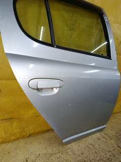Дверь боковая на Toyota Vitz SCP10 Фото 4