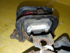Подушка двигателя на Toyota Vitz SCP10 1SZ-FE Фото 5