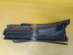 Решетка под лобовое стекло 55782-52010 на Toyota Vitz SCP10 Фото 2