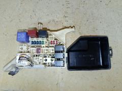 Блок предохранителей 82741-52010 на Toyota Vitz SCP10 1SZ-FE Фото 4