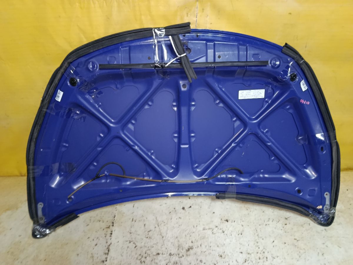 Капот на Toyota Will Cypha NCP70 Фото 13