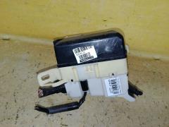 Блок предохранителей 82741-52010 на Toyota Will Cypha NCP70 2NZ-FE Фото 2