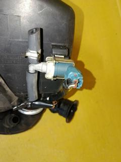 Корпус воздушного фильтра 17700-21050 на Toyota Will Cypha NCP70 2NZ-FE Фото 4