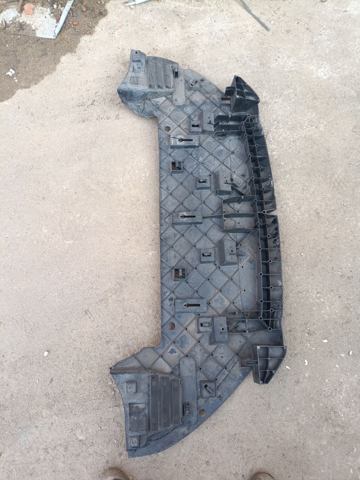 Защита бампера 63821км 9686646580 на Peugeot 5008 VF30 Фото 7