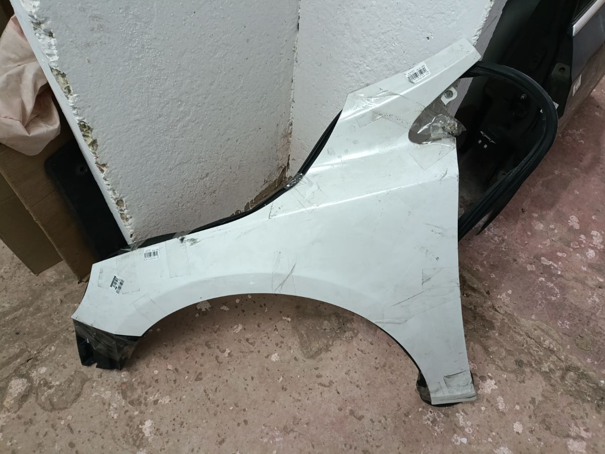 Крыло переднее на Volvo V40 MV Фото 2