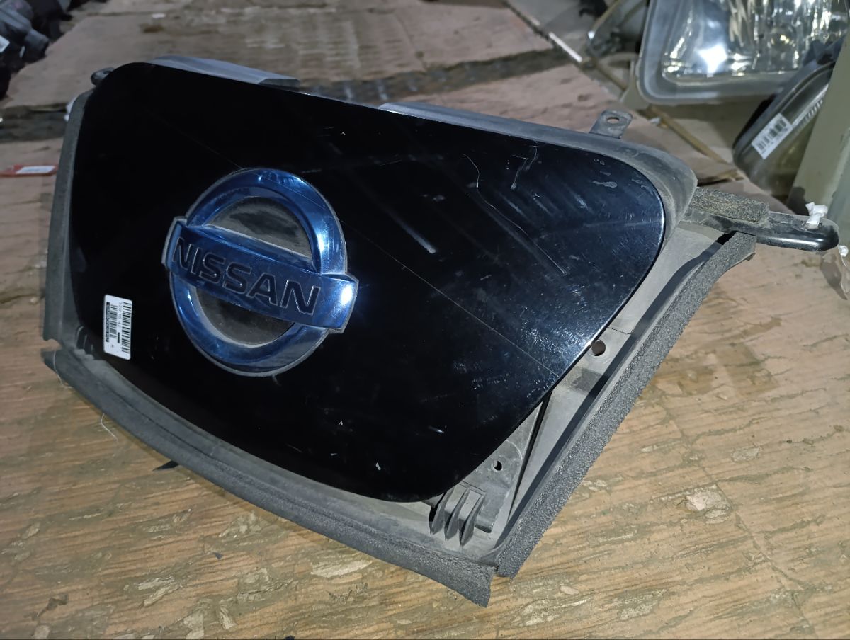 Лючок без подсветки без подсветки на Nissan Leaf ZE0 Фото 5