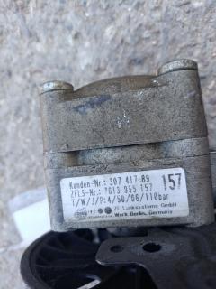 Насос гидроусилителя 30741789 на Volvo V70 LW B5252S Фото 9