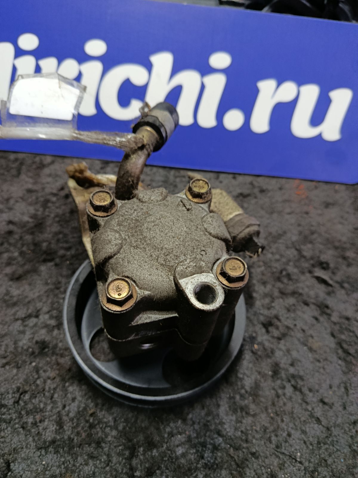 Насос гидроусилителя EG010 на Nissan Fuga Y50 VQ25DE Фото 4