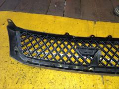 Решетка радиатора 53111-26280 на Toyota Hiace Regius KCH46G Фото 11