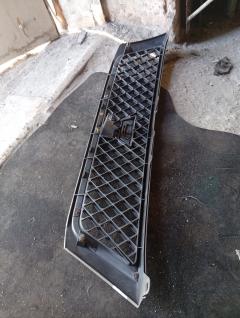 Решетка радиатора 53111-26280 на Toyota Hiace Regius KCH46G Фото 16
