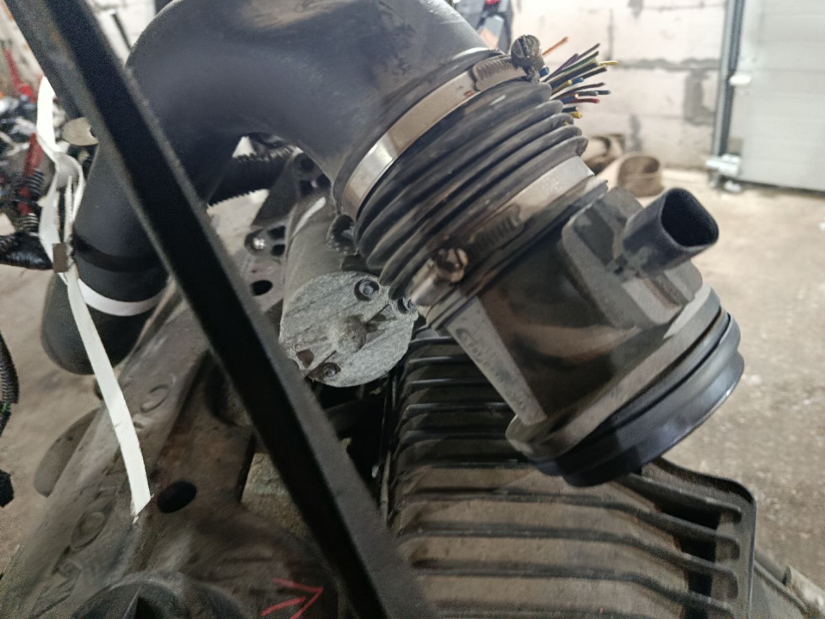 Двигатель на Volvo V70 BW B5254T10 Фото 19