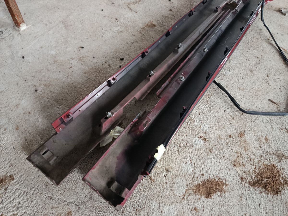 Порог кузова пластиковый ( обвес ) на Volvo S60 FS Фото 8