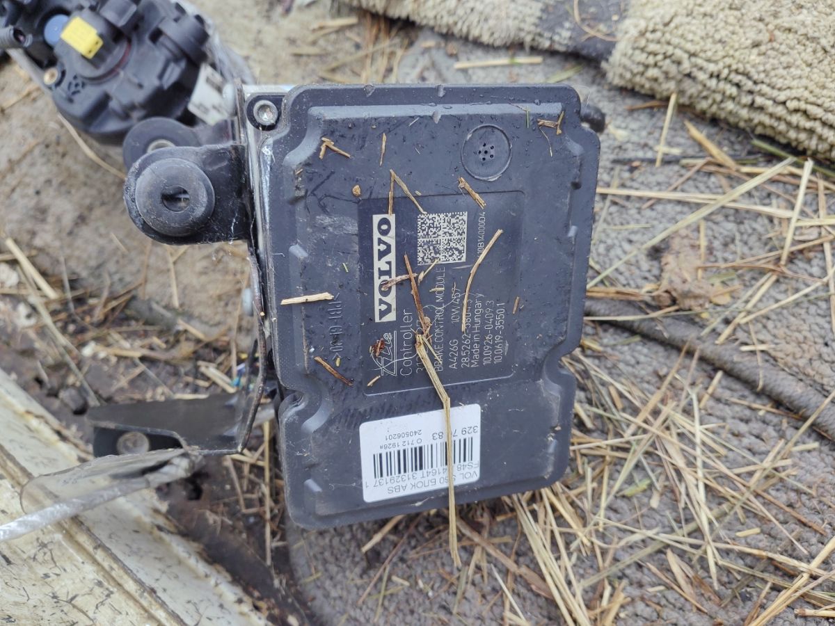 Блок ABS 31329137 на Volvo S60 FS48 B4164T Фото 9