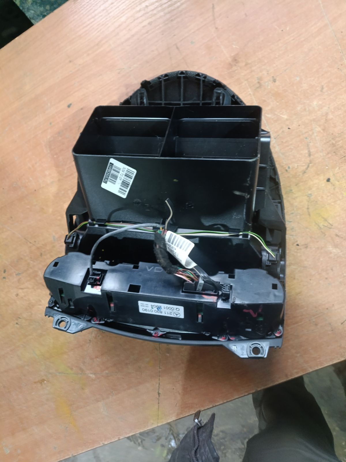 Блок управления климатконтроля 2118300190 на Mercedes-Benz E-Class W211.061 112.913 Фото 17